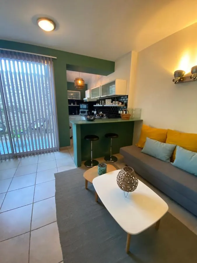 Le Loft Patio, Au Coeur Du Village Saint-Remy-de-Provence 0*,