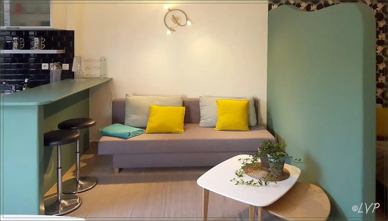 Le Loft Patio, Au Coeur Du Village Saint-Remy-de-Provence Apartment